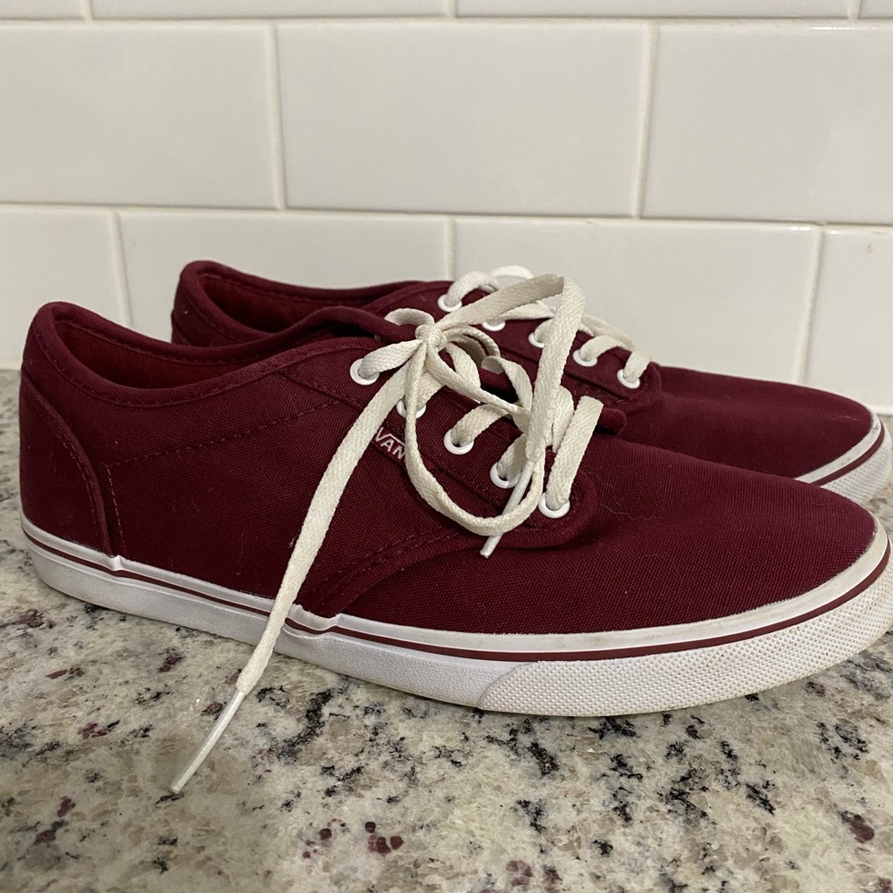 Women’s maroon vans